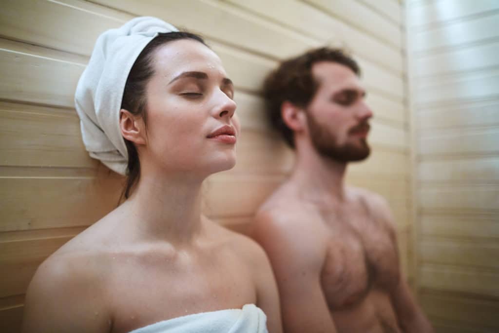 Séance de détente au sauna en Vendée