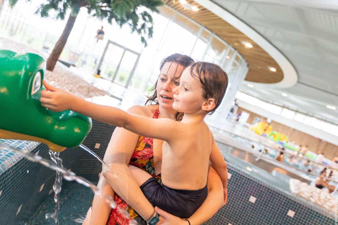 Piscine Aqua°bulles - Bébé nageur @Simon Bourcier