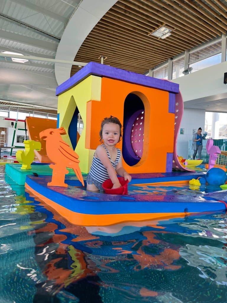 Piscine Aqua°bulles - Bébé nageur @Simon Bourcier